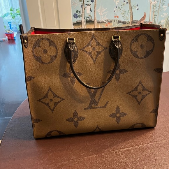 Louis Vuitton OnTheGo Tote Reverse Monogram Giant GM - Picture 1 of 7